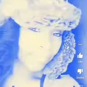 Meet your Posher, Lois